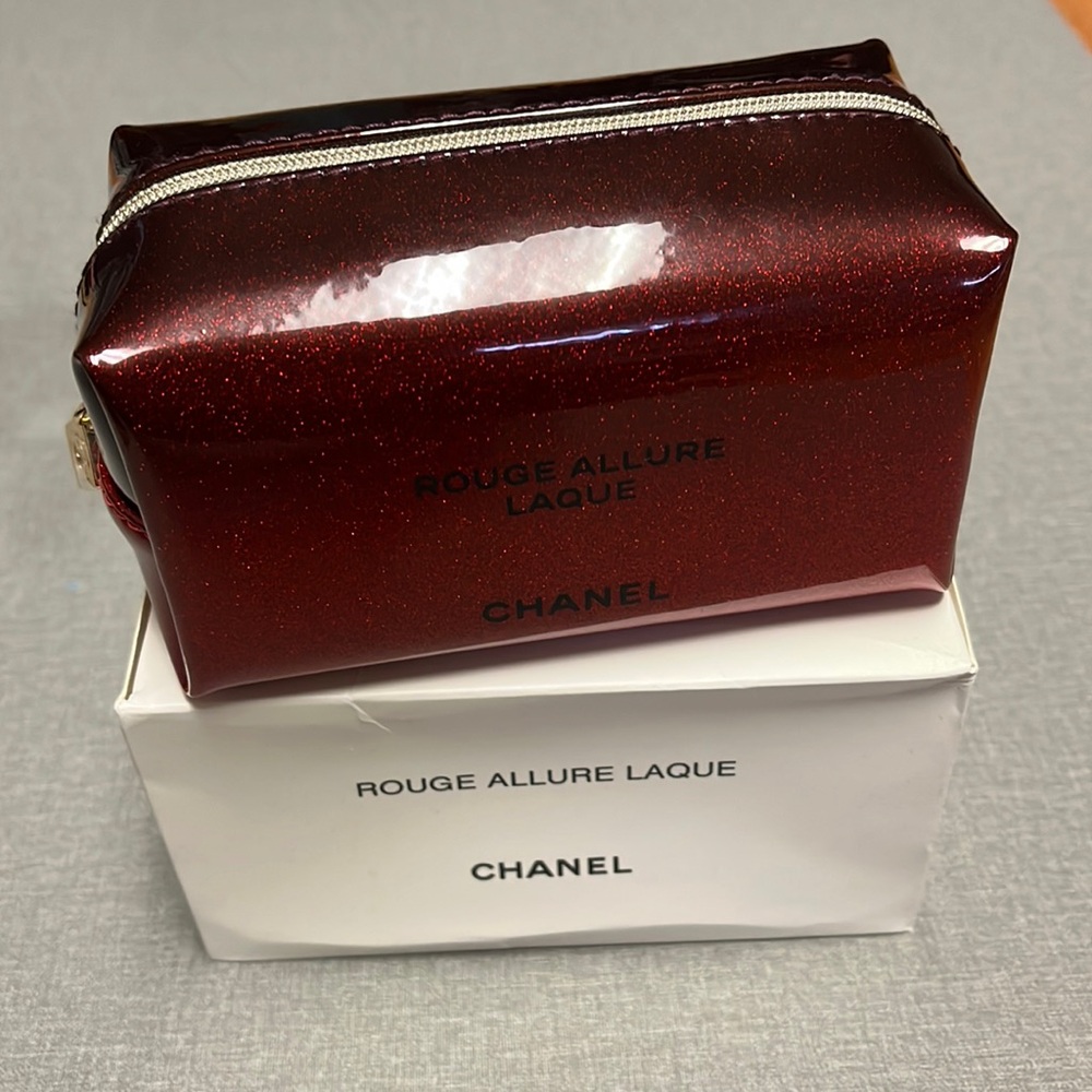 Chanel pouch